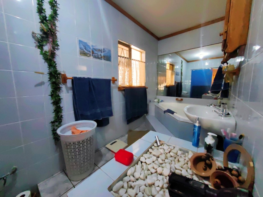 8 Bedroom Property for Sale in Potchefstroom Rural North West